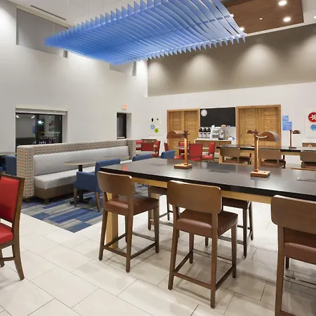 Holiday Inn Express & Suites Minneapolis - West End By Ihg-3
