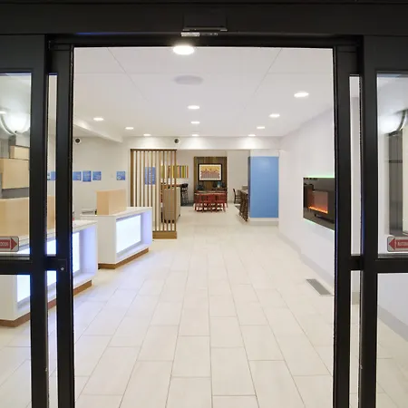 Holiday Inn Express & Suites Minneapolis - West End By Ihg-2