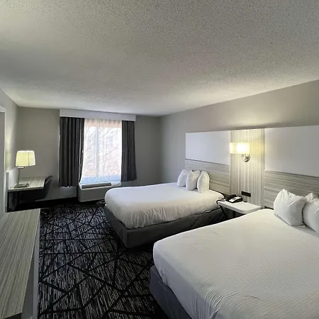 Baymont By Wyndham Peoria-2