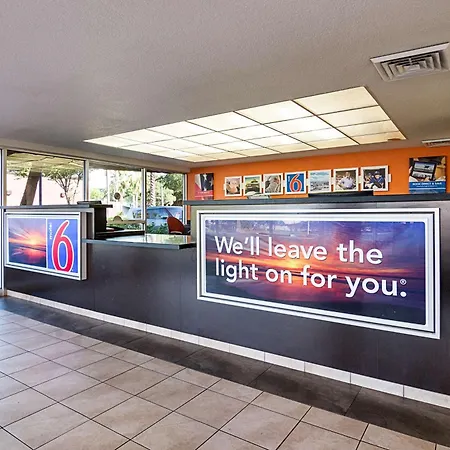 Motel 6-Tampa, Fl - Fairgrounds-2