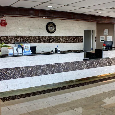 Ramada By Wyndham Grand Junction-2