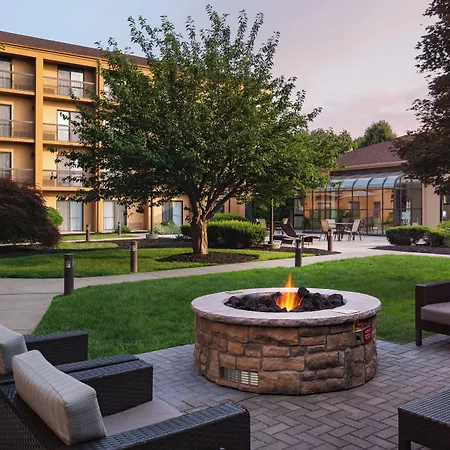 Courtyard By Marriott Fishkill-2