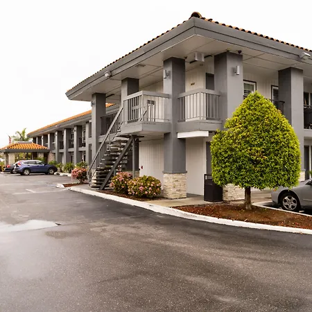 Rodeway Inn San Jose Hwy-101 Tully Rd Exit-3
