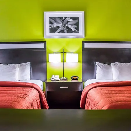 Quality Suites Fort Myers I-75-2