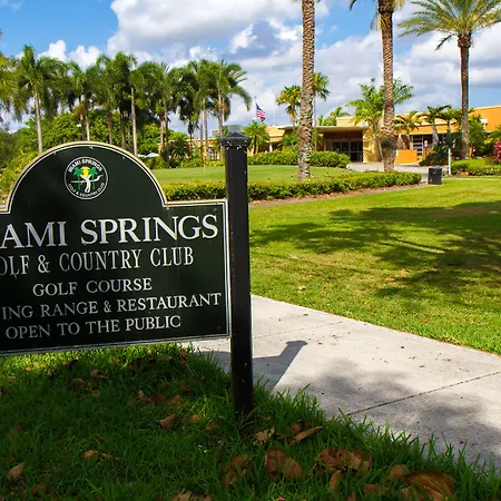 Clarion Inn & Suites Miami International Airport-2