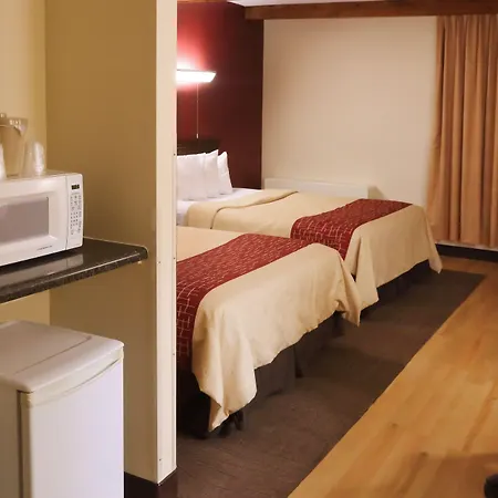 Town House Hotel - Grand Forks-3