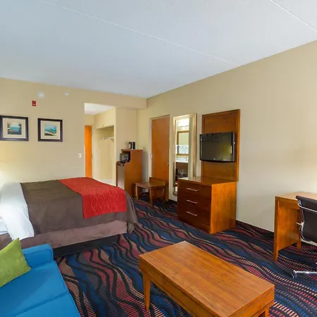 Baymont By Wyndham Bonita Springs-3