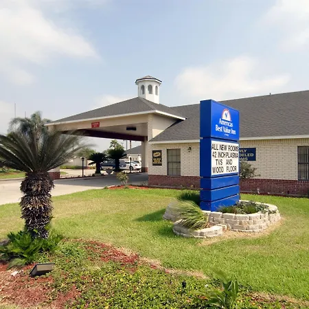 Americas Best Value Inn Harlingen-3