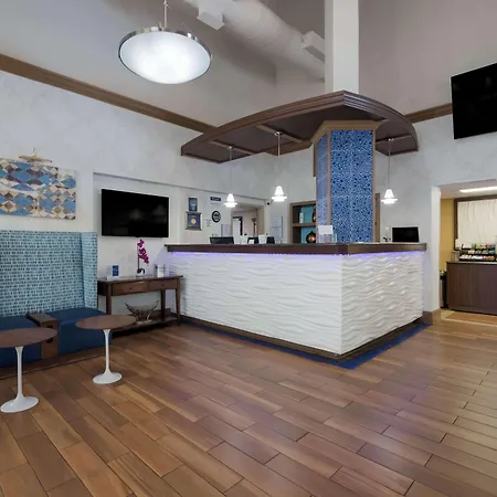 Best Western Hampton Coliseum Inn-2