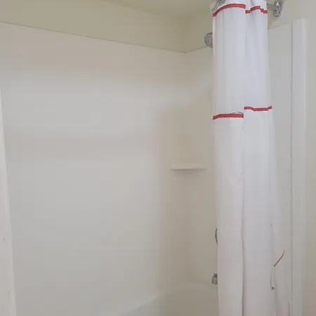 Value Suites Extended Stay - St Louis-3