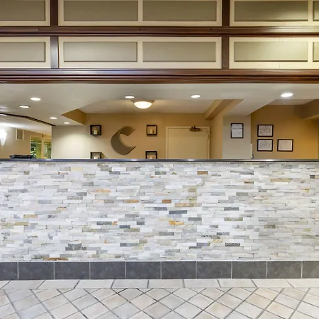 Comfort Inn University Center-3