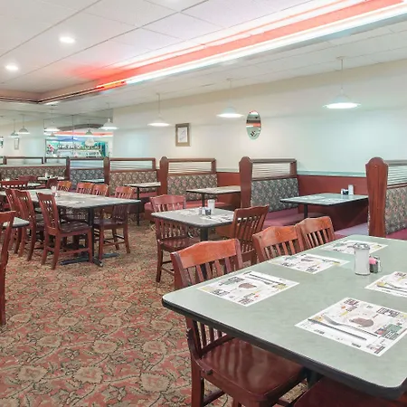Howard Johnson By Wyndham Saugerties-2