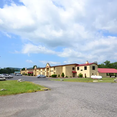 Howard Johnson By Wyndham Saugerties-3
