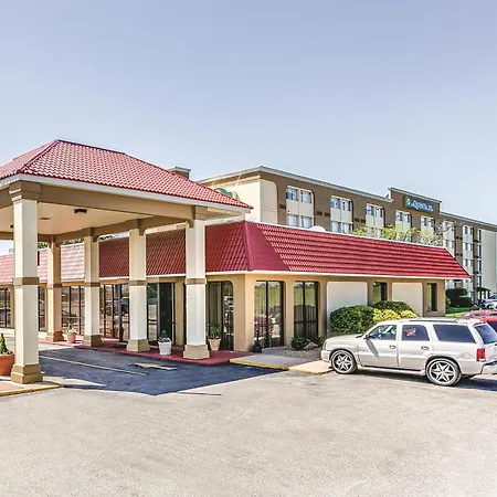 Wingate By Wyndham Wichita Airport-2