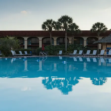 Maingate Lakeside Resort-2