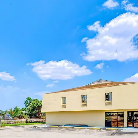 Days Inn By Wyndham Chesapeake-2