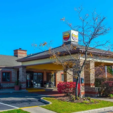 Comfort Inn & Suites Erie - Splash Lagoon Indoor Waterpark-2