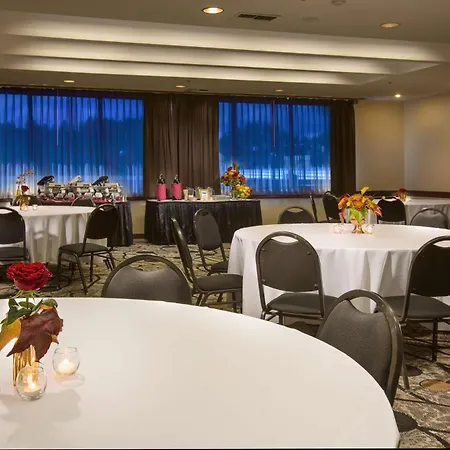 Red Lion Inn & Suites Olympia, Governor Hotel-3