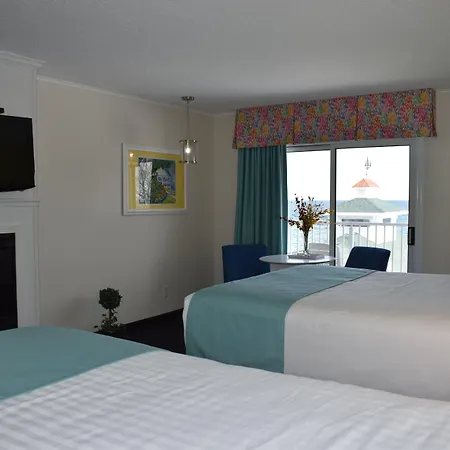 Breakers Resort - Lakeside-3