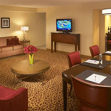 Wyndham Cleveland Airport-2