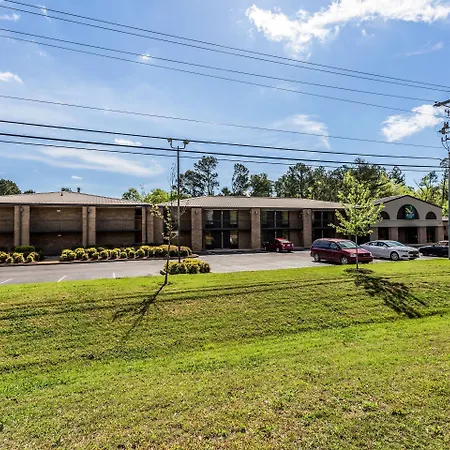 Quality Inn Tupelo Central-2