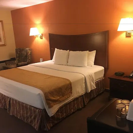 Days Inn & Suites By Wyndham Red Rock-Gallup-2