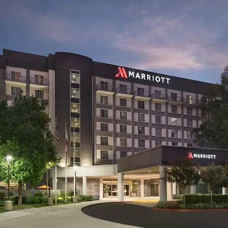 Visalia Marriott At The Convention Center-3