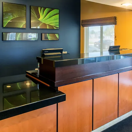 Fairfield Inn & Suites Canton-2