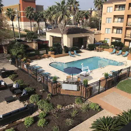 Courtyard By Marriott San Antonio Airport-2