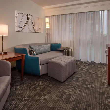 Sonesta Select Arlington Rosslyn-2