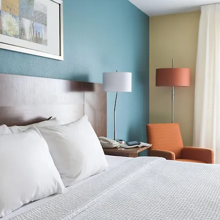 Fairfield Inn & Suites Greeley-2