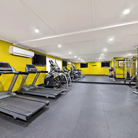Best Western Plus Toronto North York Hotel & Suites-2
