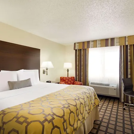 Baymont By Wyndham Salina-3