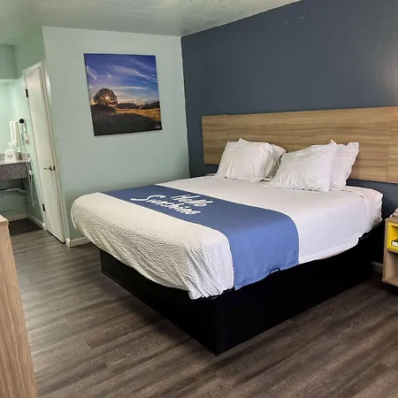 Days Inn By Wyndham Pratt-2