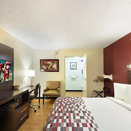 Red Roof Inn Cincinnati East - Beechmont-2