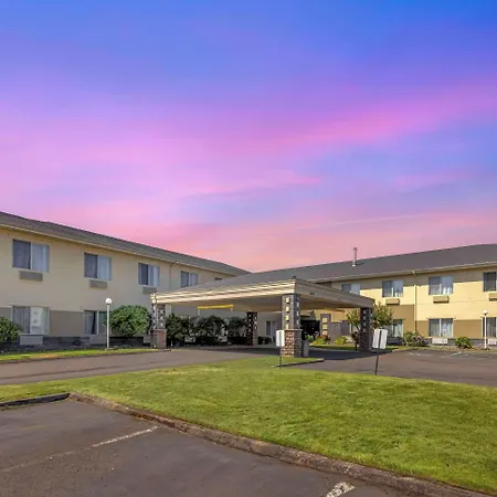 Comfort Suites Near Vancouver Mall-2