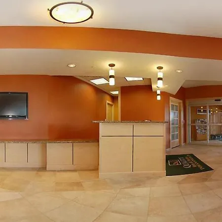 Baymont By Wyndham Indianapolis East-2