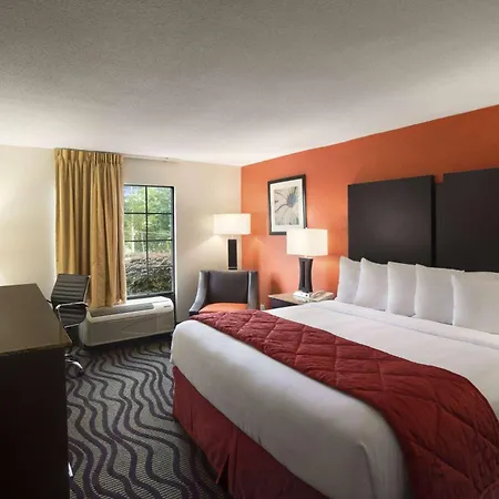 Days Inn By Wyndham Rome Downtown-2