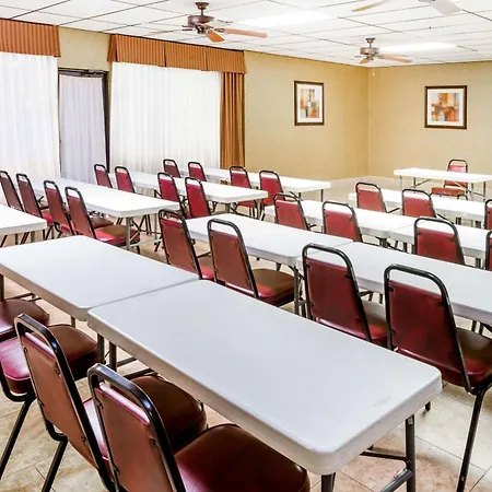 Days Inn By Wyndham Batesville-2