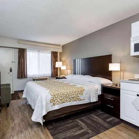 Days Inn By Wyndham Harrisburg North-2