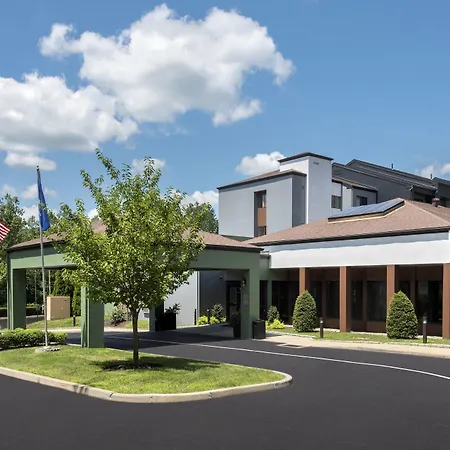 Courtyard By Marriott Norwalk-2