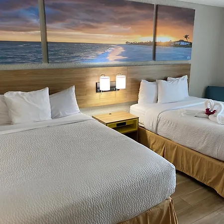 Days Inn & Suites By Wyndham Fort Pierce Midtown-3