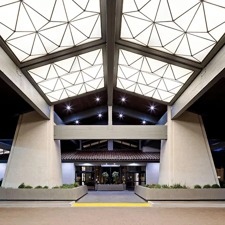 Doubletree By Hilton Bakersfield-3
