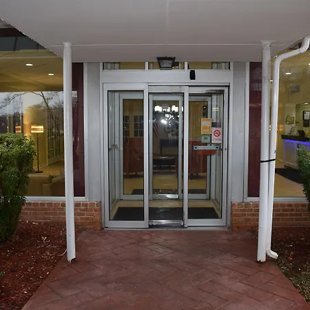 Quality Inn Roanoke Airport-2