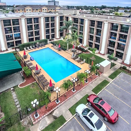 Ramada By Wyndham Metairie New Orleans Airport-3