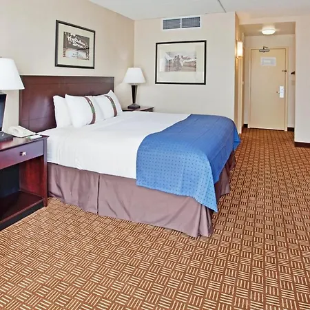 Wingate By Wyndham Kansas City-2
