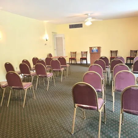 Days Inn By Wyndham Alexandria South-3
