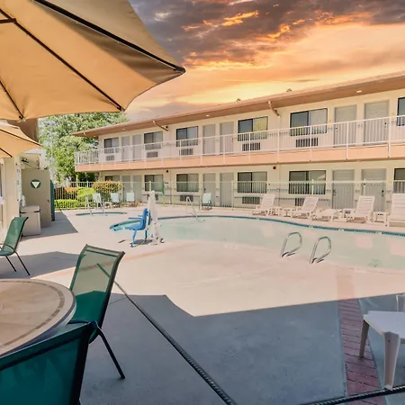 Comfort Inn Yosemite Area-2