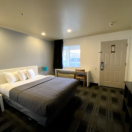 Bridgepoint Inn Daly City-3