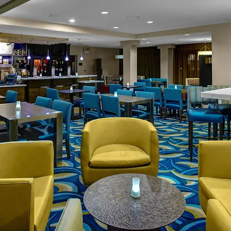 Courtyard By Marriott Riverfront New Bern-3